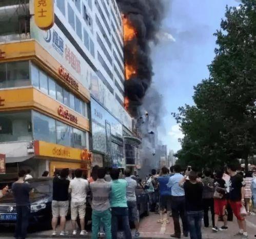 涪陵万达吃瓜事件视频,一场引发网友热议的“瓜”界风波